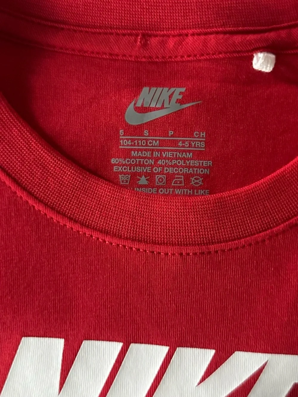Boys Size 5 Nike 2 Piece Set NWT Red Graphic Tee & Black Logo Shorts Outfit